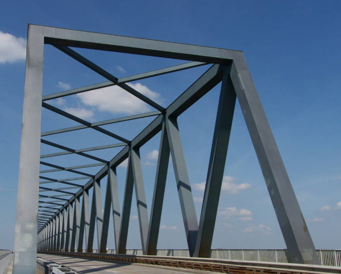 钢结构桥梁喷漆